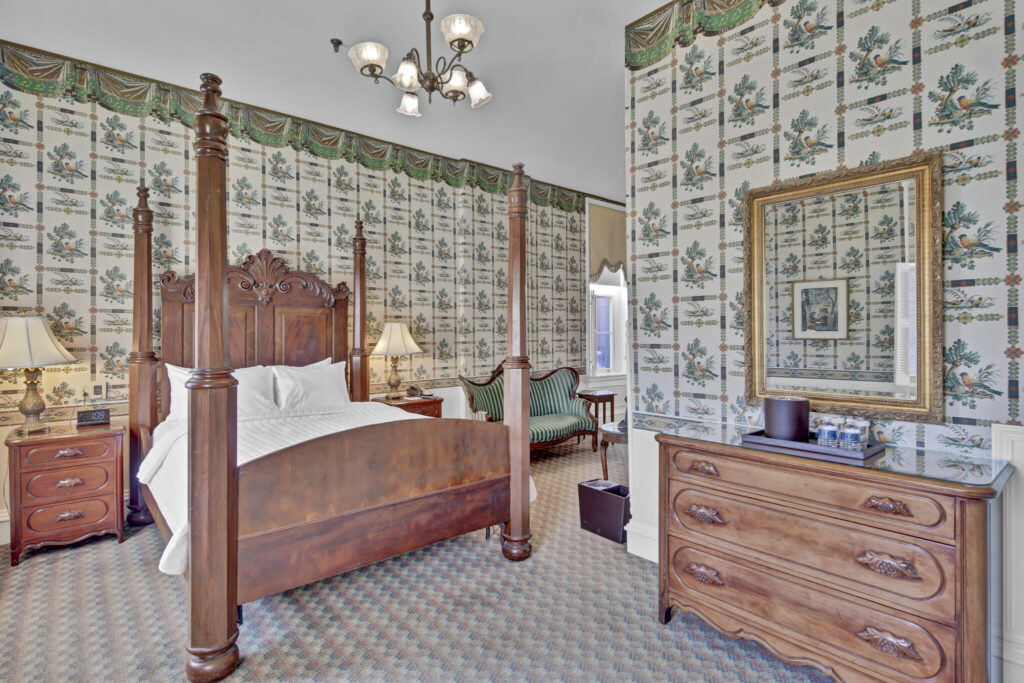 Historic Minnesota Hotels: The St James Hotel