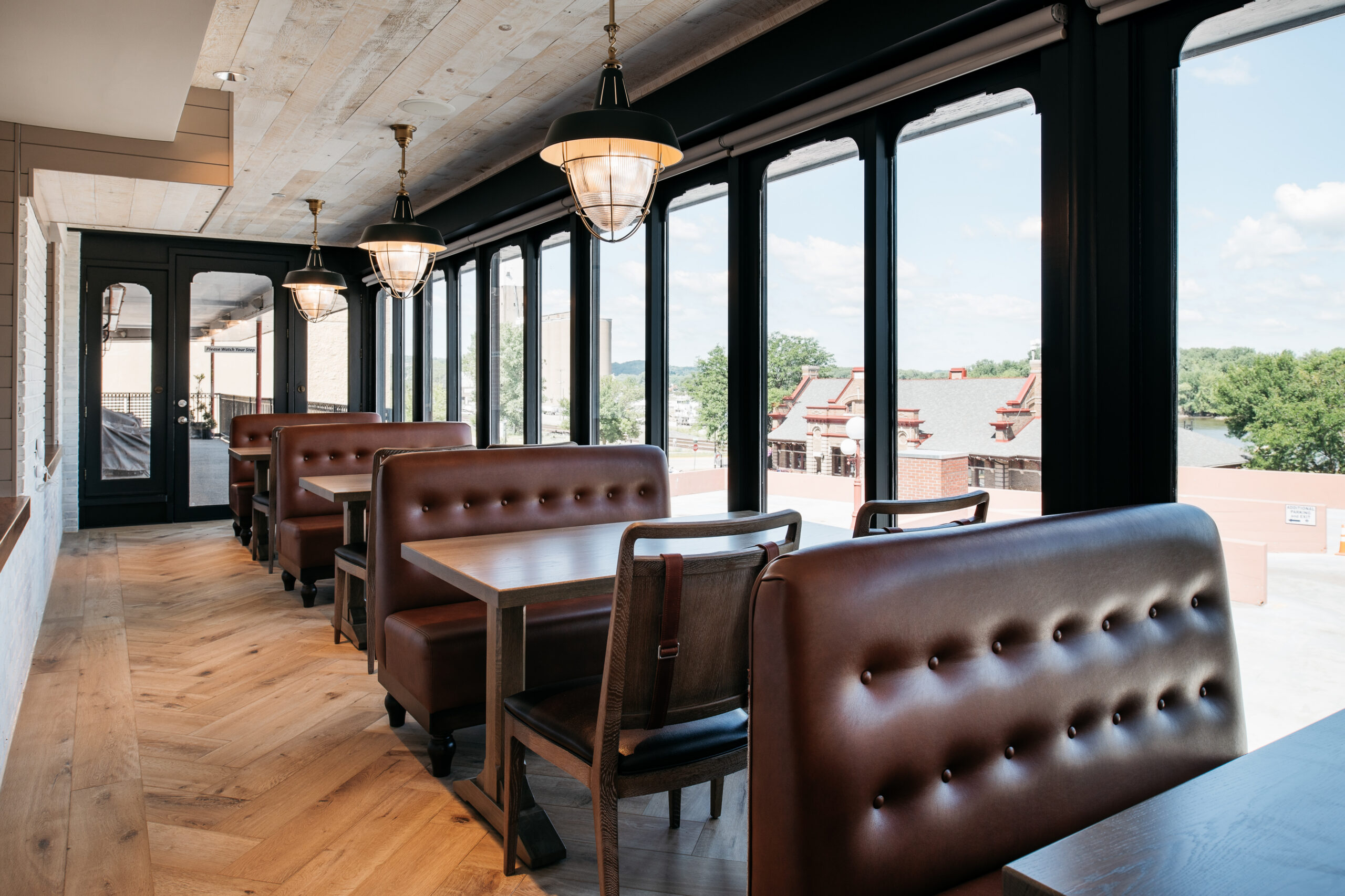 windows, tables, chairs